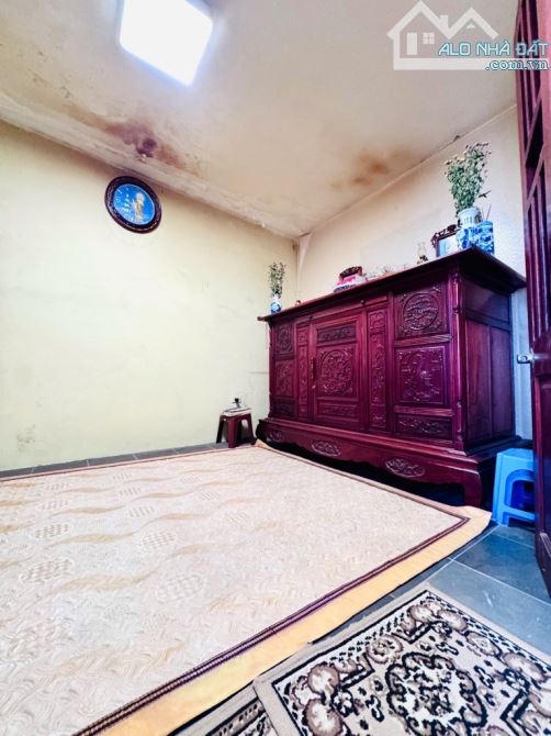 Bán nhà riêng đẹp  Ở SƯỚNG  Ngọc Hà 62m 2. Chủ hạ sốc 1.5 tỷ còn 15 tỷ Ba Đình.  Ngõ thông - 4