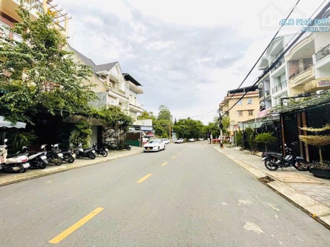 CHỦ KẸT BÁN GẤP NHÀ GÓC 2 MẶT TIỀN TRUNG TÂM PHƯỜNG 2 ĐÀ LẠT - 4