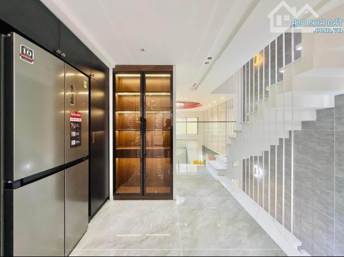 GẤP!BÁN NHÀ CÁCH MẠNG THÁNG 8,QUẬN 3.GIÁ 4TỶ180/63M2(4,5Mx14M).ĐANG CHO THUÊ 23TRIỆU/THÁNG - 4