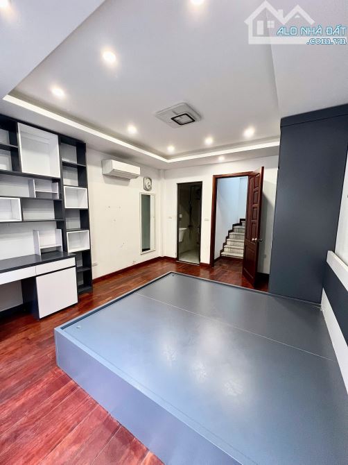 Tôi bán nhà số 20 Ngõ 44 Quan Nhân, Cầu Giấy, 35M , 7 Tầng, 8.75 Tỷ - 4