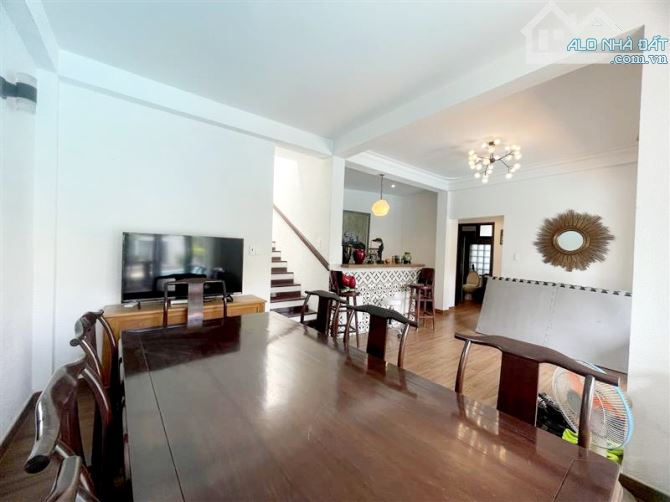 Biệt Thự Đơn Lập - Vị Trí TT GÒ VẤP - Khu Người Nước ngoài - 320m² - 34 TỶ. - 4