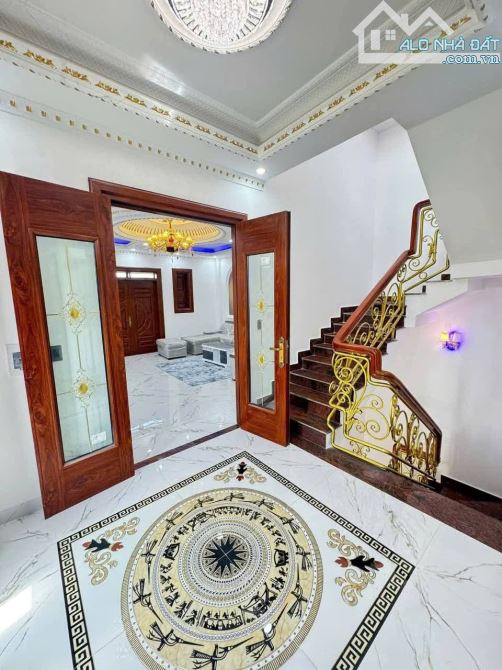 Góc 2 mặt tiền Tân Cổ Điển Cực đẹp Bình Dương giá 4 tỷ 500 triệu 106m2 - 4