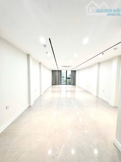 BÁN GẤP TÒA NHÀ VĂN PHÒNG PHỐ VIP ĐẠI LA HAI BÀ TRƯNG 270M2-8 T- MT 7 M- 160 TỶ - 4