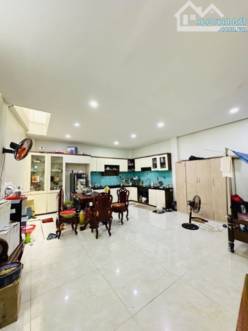 HXH Phan Huy Ích gần Emart, 110m²(5x22), 4 Tầng - Giá 7 tỷ - 4