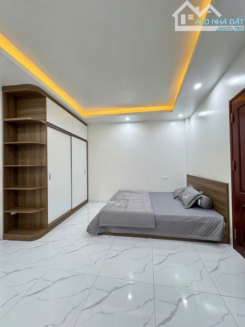 Bán nhà Đa Sỹ_Nhà mới_Ô tô đỗ cửa_Nội thất xịn xò_Ô chờ thang máy_ 55/33 m2_6 tỷ - 4
