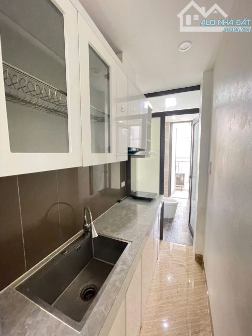 Cho Thuê CCMN Ngõ 86 Hào Nam Đống Đa 25m2 Studio Ban Công Full Nội Thất Thang Máy Gần Chợ - 4