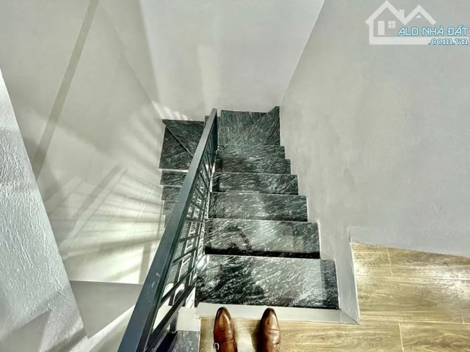 Nhà  phố Trần Cung. Gara ô tô, Ô TÔ tránh.  Kinh doanh. Than 52m2 7 tầng. Mt 3,8m. 18,8 t - 4