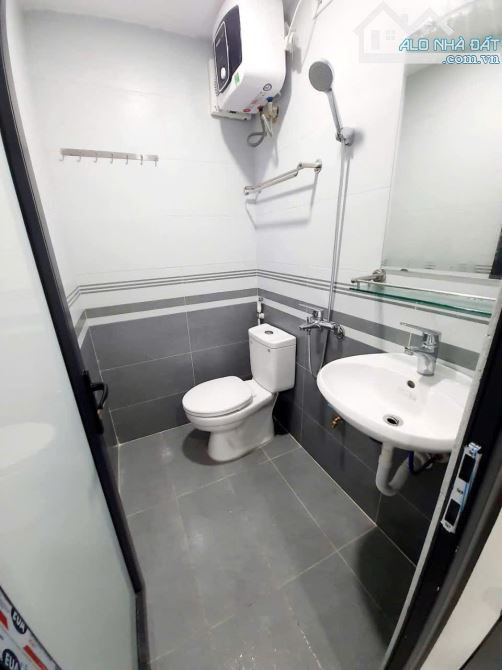 Cực hiếm, nhà phân lô, ô tô đậu cửa, 6T cao thoáng, phố Trần Quốc Hoàn, Cầu Giấy, giá nhô - 5