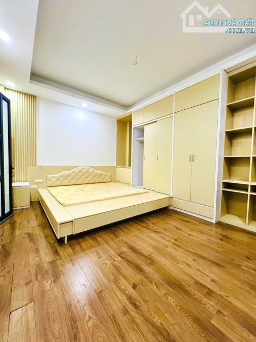 Bán nhà Lạc Long Quân 40m2, 5 tầng 6 tỷ - 5