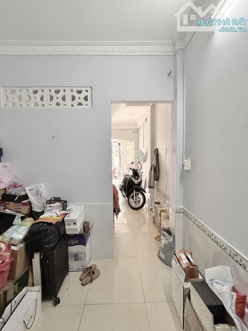 Bán nhà đường Hoàng Bật Đạt, P15, quận Tân Bình. 42m2 x 2 tầng - 3 x 14. Giá 4.17 tỷ TL - 5