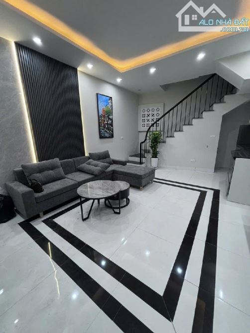 BÁN NHÀ PHÚ XÁ – 5 TẦNG MỚI ĐẸP – VÀI BƯỚC RA Ô TÔ TRÁNH – CHỈ HƠN 6 TỶ! - 5