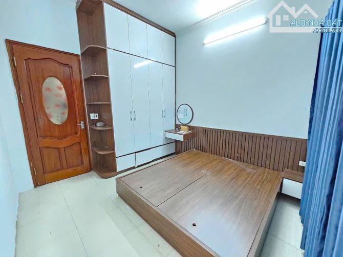 Chủ gửi em bán nhà dân xây 5 tầng, full nội thất, cách 1 nhà ra đường ô tô tại Lai Xá - 5