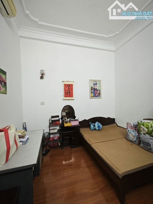 Cực hiếm - Nhà  Hoàng Hoa Thám, Ba Đình - Nhà phân lô - ngõ ô tô đỗ cửa - 42m x 5T, 16 tỷ - 5