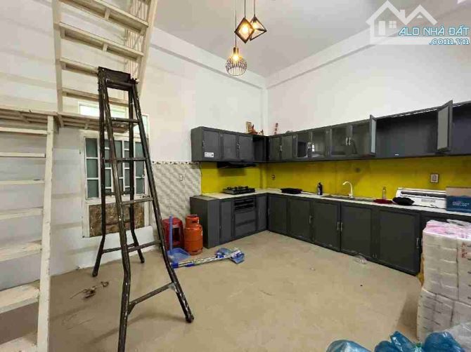 NHÀ NGHỈ ,APPARMENT ĐƯỜNG ĐINH CÔNG TRỨ - 5