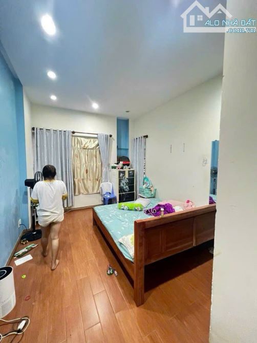 Gần cầu Phú Xuân, DT 5x12m, Hẻm xe hơi - 5