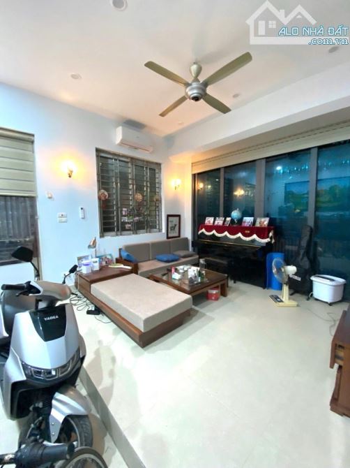MẶT PHỐ PHÚ DIỄN 68M², MẶT TIỀN 5.5M, NHÀ 4 TẦNG Ở SƯỚNG KINH DOANH ĐỈNH, GIÁ 25 TỶ - 5