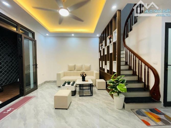 BÁN NHÀ TÂN MAI - 31M2, 5 TẦNG, NGÕ THỖNG, 10M RA OTO TRÁNH, NHÀ MỚI Ở LUÔN - 5