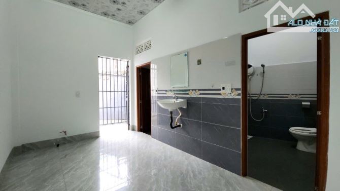 Nhà cấp 4 hai mặt tiền hẻm 143 Ymol Tân Lợi BMT - 5