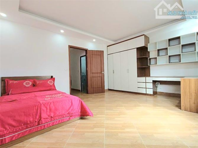 Giảm giá 300tr, nhà Nam Từ Liêm,Lô Góc,5 tầng mặt tiền 5m - 5