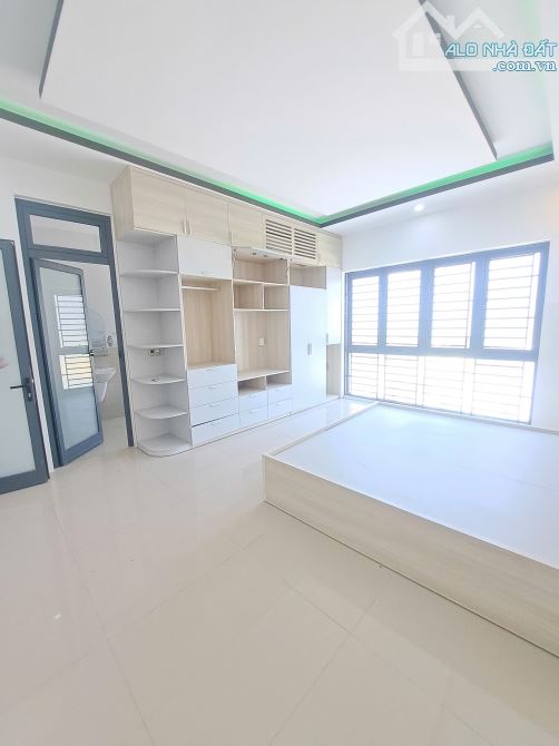 🎑🎑CHO THUÊ NHÀ 4 TẦNG RỘNG 150M2 ĐẤT MẶT TIỀN NẠI NAM - 5