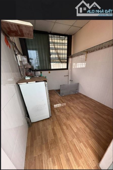 Bán Nhà 3 tầng âu cơ sát vòng xoay lê đại hành, chợ tân phướcchỉ nhỉnh 1 tỷ - 5