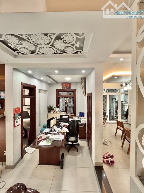 GIẢM 2TỶ BÁN BIỆT THỰ 200m2, 3 TẦNG - NGÃ TƯ TÔ NGỌC VÂN, PHẠM VĂN ĐỒNG LINH ĐÔNG CHỈ 16TỶ - 5