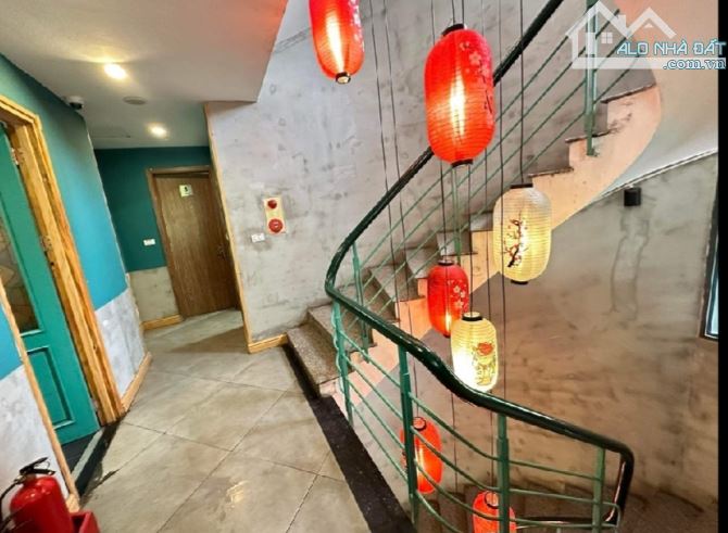 Mặt Phố Cổ/ 156 Tỷ/ 200 M2/ 17 M tiền/ 6 Tầng - 5