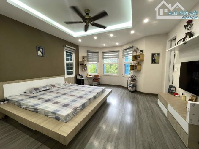 Bán biệt thự sân vườn Ngọc Thụy Long Biên DT480m, 3T, mt11m, giá 63 tỷ - 5