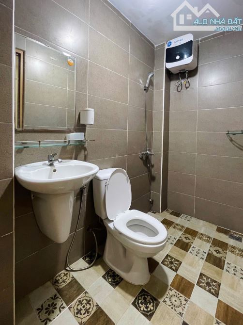 Bán nhà 2 tầng Lê Quang Sung, cách đường chính tầm 20m, nội thất như hình - 5