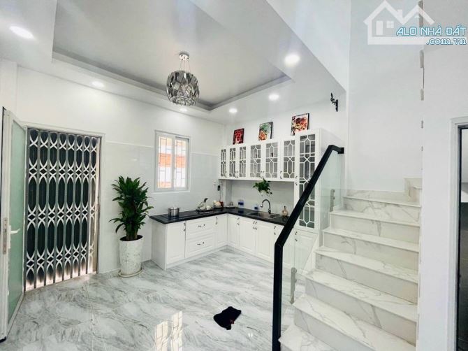 Bán nhà mới xây 5 tầng btct - trịnh đình trọng, phú trung, tân phú - 44m2- giá chỉ 9.4 tỷ - 5
