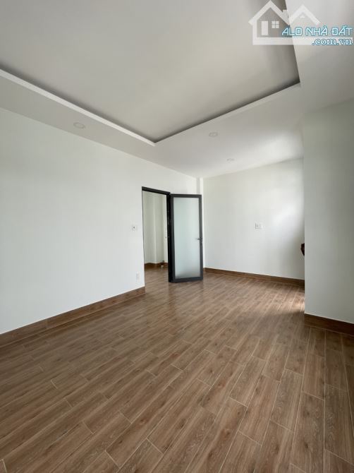 SIÊU PHẨM MỚI 100% – NGANG KHỦNG 5.7M – HƯƠNG LỘ 2 – GIÁ CHỈ 6.6 TỶ – NHÀ ĐẸP FULL NỘI THẤ - 5