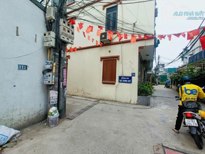 BÁN GẤP TÒA NHÀ VĂN PHÒNG PHỐ VIP ĐẠI LA HAI BÀ TRƯNG 270M2-8 T- MT 7 M- 160 TỶ - 5