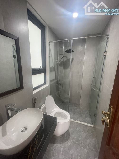 BÁN NHÀ MỚI NGÕ 344 NGỌC THỤY – GARA Ô TÔ –THANG MÁY –FULL NỘI THẤT–40M2- 6 TẦNG - 9.5 TỶ - 5