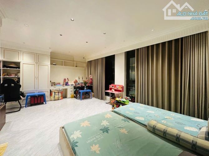 MẶT PHỐ - CẦU GIẤY - ÔTÔ - KINH DOANH 💁‍♀️ 50M² × MT 7M² - GIÁ CHÀO: 27 TỶ 💰 - 5