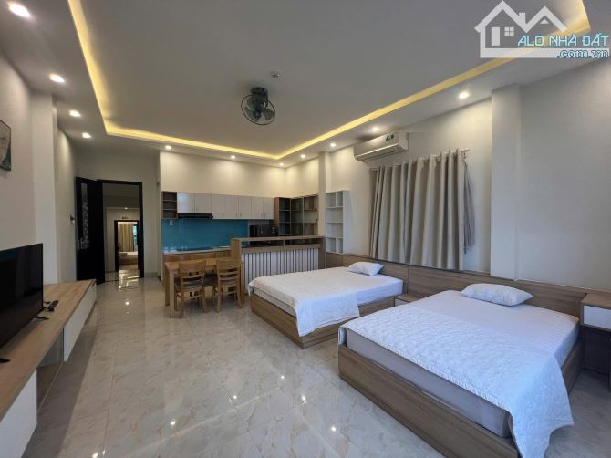 Một toà căn hộ duy nhất 5 tầng- 9 phòng View trực diện biển đường Trường Sa -Giá chỉ 13t - 6