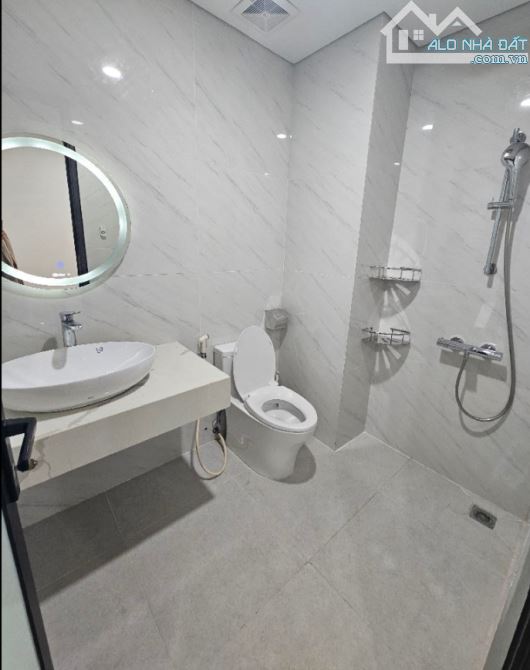 Bán nhà Phân Lô-Nguyễn Trãi-88m2,xây 6 tầng,thang máy, mt 6.9m. Giá thương lượng - 6