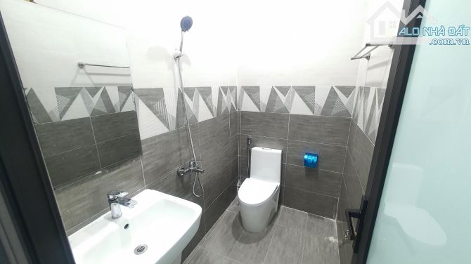 Bán nhà đẹp đầu ngõ 243 Tam Trinh, 4 tầng, 35m2, gần phố, sổ nở hậu, giá 7.6 tỷ! - 6