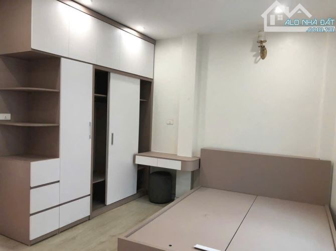 Bán nhà riêng tại THẠCH BÀN LONG BIÊN 31M 5 TẦNG OTO VÀO 6,x TỶ - 6