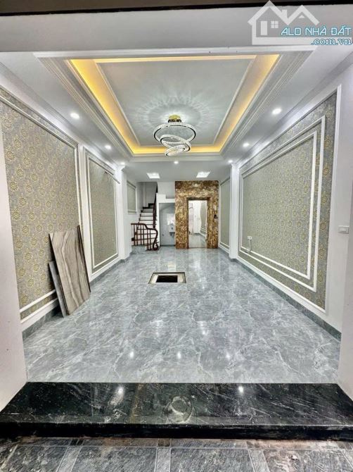 Bùng nổ khu Cổ Nhuế - Bán nhà gần sát khu Hadiresco chỉ với 7,6 tỷ - 35m2 xây mới 6 tầng - 6