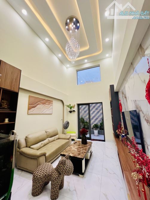 HẺM NHỰA 1/ 8M GÒ DẦU ( CÁCH MT 50M ) - 66M2 - 4 TẦNG MỚI BTCT ĐÚC KIÊN CỐ CHỈ 9.X TỶ TL - 6
