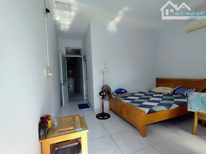 MUA 1 ĐƯƠC 2 NHÀ MẶT TIỀN BÙI HUY BÍCH HÒN XỆN THIẾT KẾ Ở VÀ KD NHÀ NGHỈ CÁCH BIỂN CHỈ 800 - 6