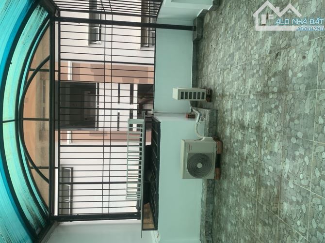 Hẻm 10m thông, 4 tầng, 4,5m x 17m, kinh doanh tốt, ngay chợ Hạnh Thông Tây, Quang Trung - 6