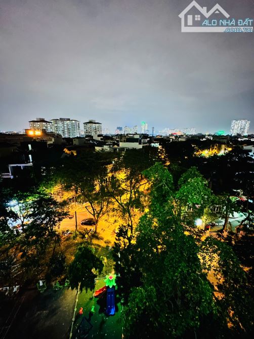 Bán căn Góc 2 mặt View đẹp tại ct3b bắc Linh Đàm TK 68m - 3pn - 2vs - 6