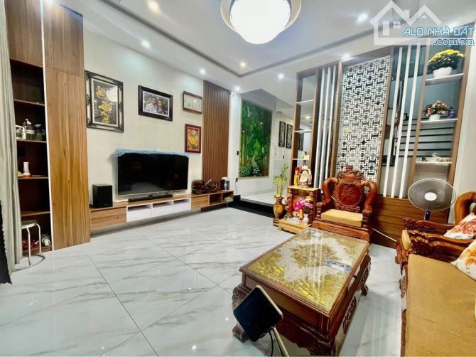 Cần bán nhà 4 tầng đường Lê Sỹ, Hòa Xuân vị trí đẹp, nằm đoạn đầu đường - 6