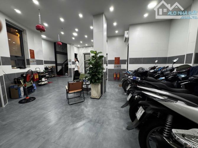 Bán Tòa Nhà Dịch Vụ 5 Tầng MT Phạm Văn Đồng - 6