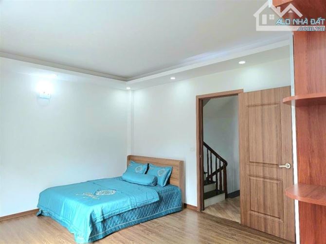 Xuân Phương-Nam Từ Liêm  5 Tầng Nhà Dân Xây Chắc Chắn DT 35m .Giá 5,7 Tỷ - 6