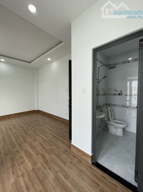 SIÊU PHẨM MỚI 100% – NGANG KHỦNG 5.7M – HƯƠNG LỘ 2 – GIÁ CHỈ 6.6 TỶ – NHÀ ĐẸP FULL NỘI THẤ - 6