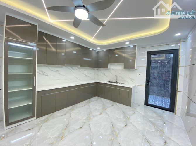 💥NHÀ MỚI 100%  5 TẦNG NỞ HẬU - HXT - BÌNH TÂN - 4*15 - NHỈNH 8 TỶ - 6
