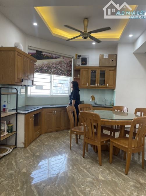 BÁN CĂN HỘ CHUNG CƯ 3PN – 126M² – LÔ GÓC 3 THOÁNG – VIEW MẶT PHỐ LĨNH NAM – GIÁ 6 TỶ - 6
