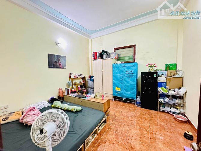 Nhà đẹp ở ngay Dương Quảng Hàm Cầu Giấy. Sổ A4 48m, 4 tầng 5 ngủ MT4m1 Giá 15.5 tỷ - 6